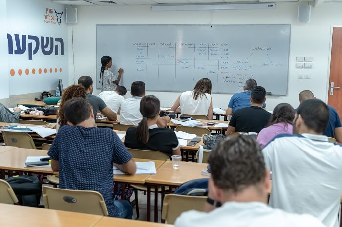 קורס בנקאות ללא בגרות