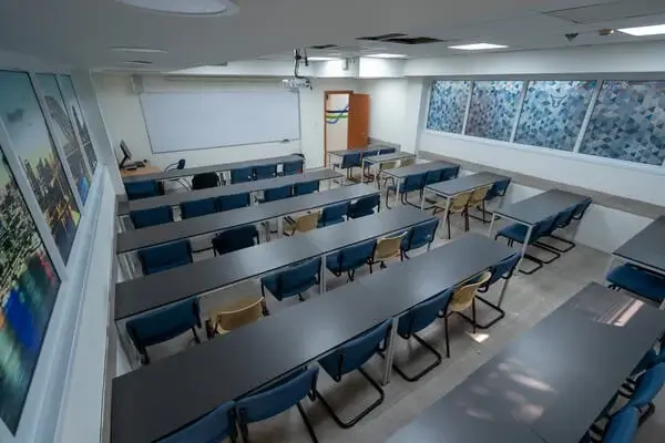 לימודים בשעות הערב לימודים בשעות הערב